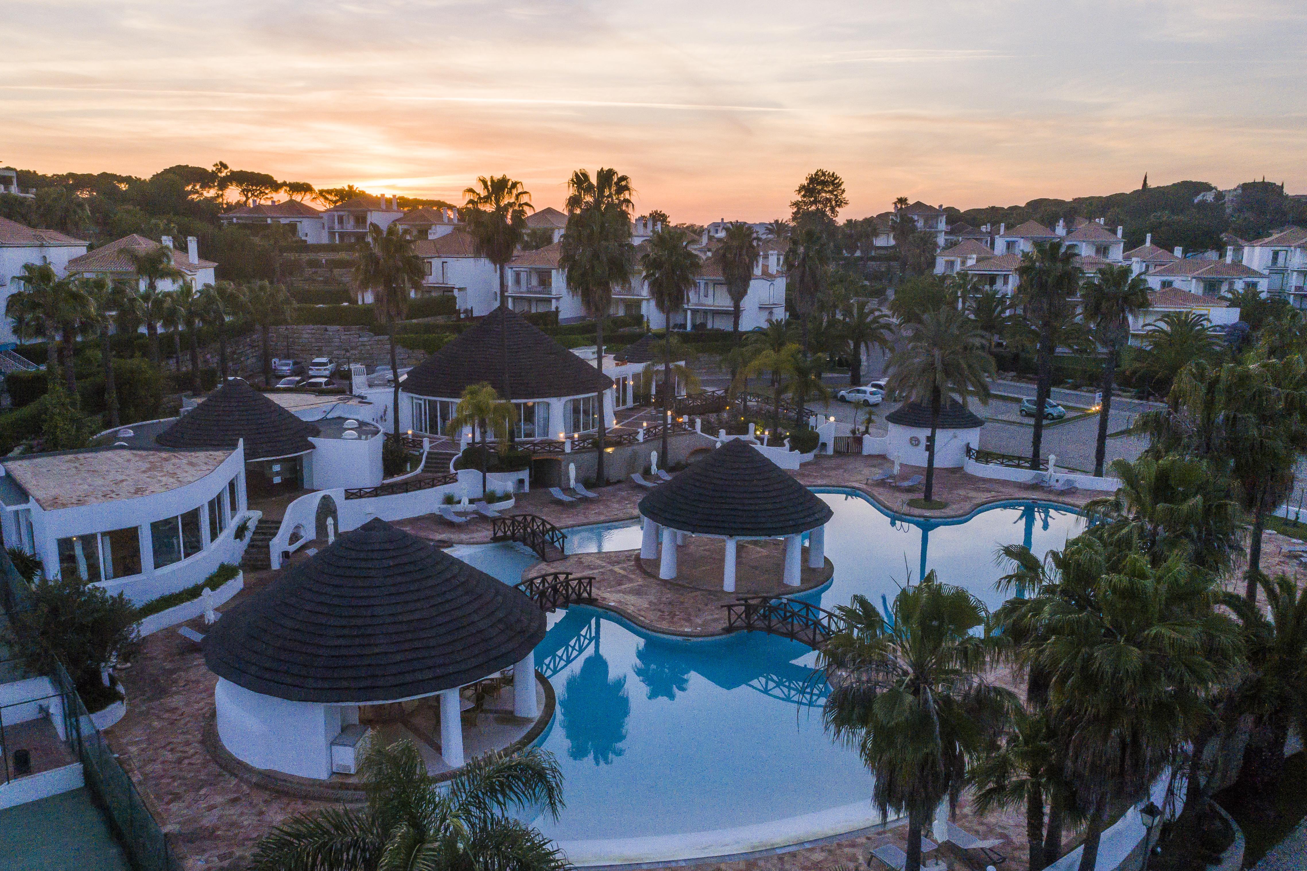 Encosta Do Lago Resort Club Quinta do Lago Ngoại thất bức ảnh