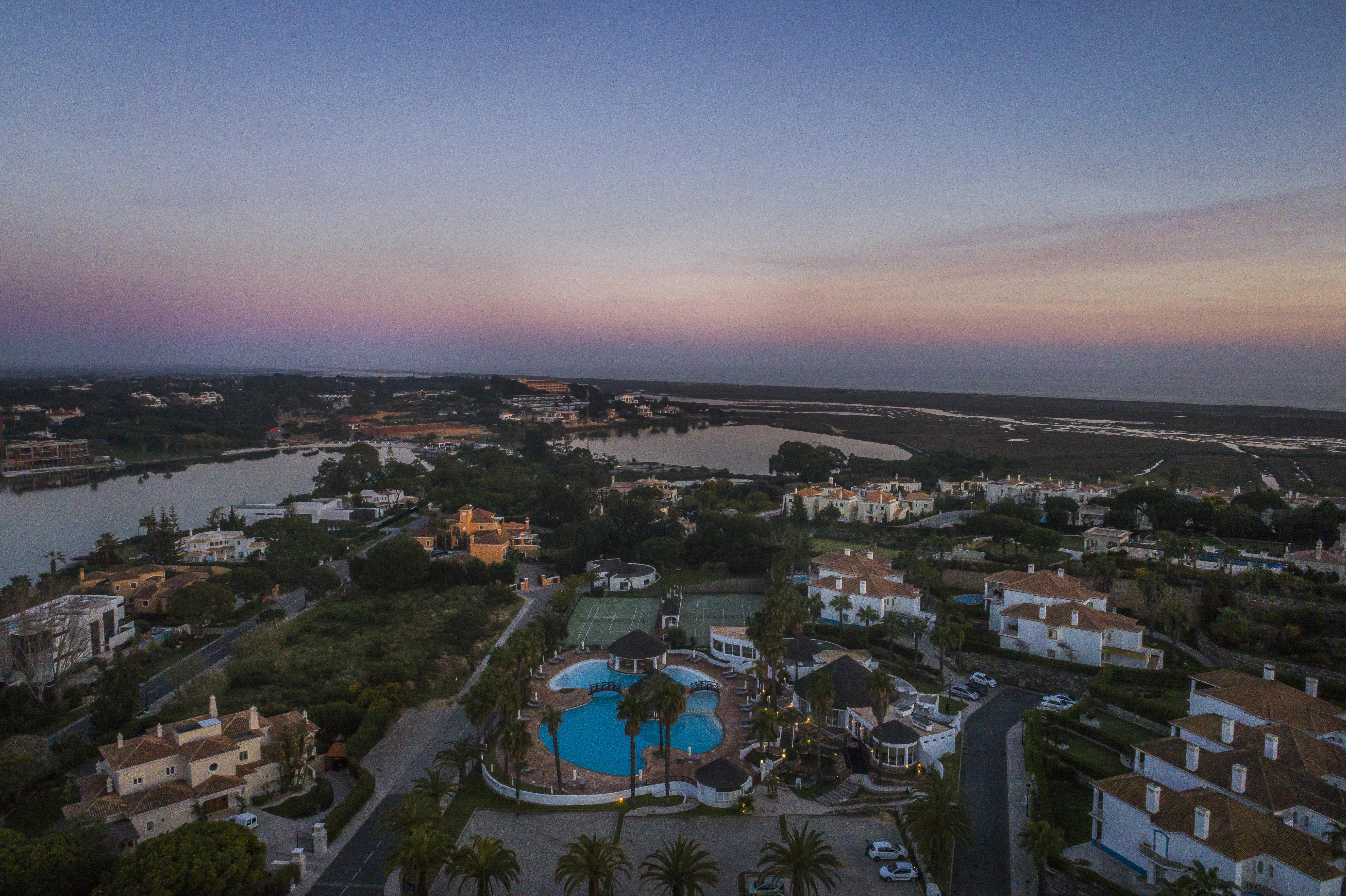 Encosta Do Lago Resort Club Quinta do Lago Ngoại thất bức ảnh